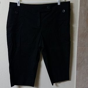 DRESSBARN WOMEN'S CAPRI SIZE 18W